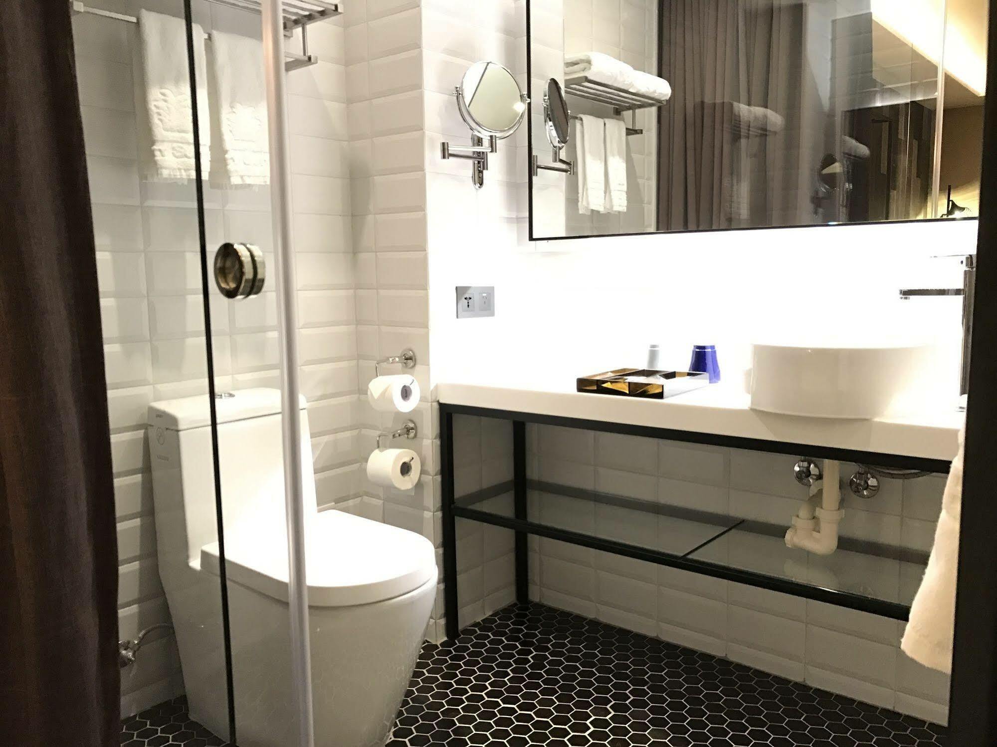 City Suites - Beimen Taipei Bagian luar foto